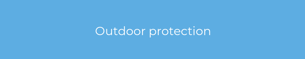 La imagen muestra un fondo azul con un texto centrado en letras blancas que muestra la palabra outdoor-protection 